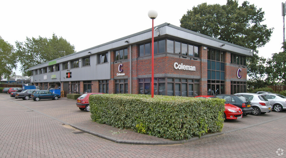 Cabot Ln, Poole à vendre - Photo principale – Image 1 sur 2