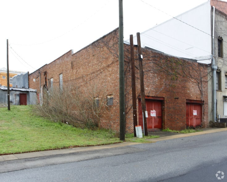 204 Battle St W, Talladega, AL à vendre - Photo de l’immeuble – Image 3 sur 9