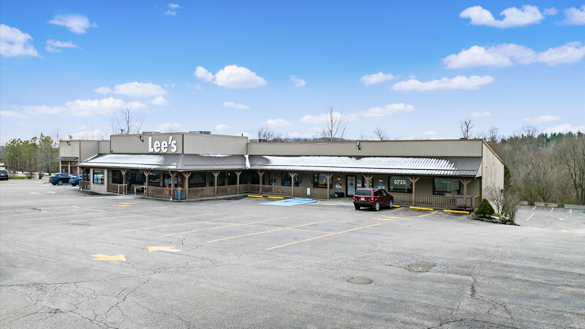 2000 E Wheeling Ave, Cambridge, OH à vendre Photo principale– Image 1 sur 45