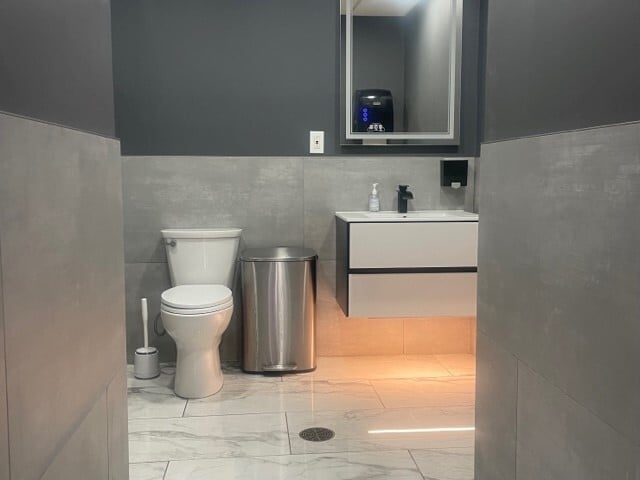 55 Gilpin Ave, Hauppauge, NY à louer Photo intérieure– Image 1 sur 5