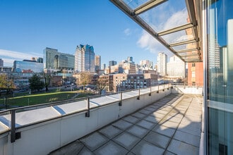 163 W Hastings St, Vancouver, BC à louer Photo intérieure– Image 2 sur 7