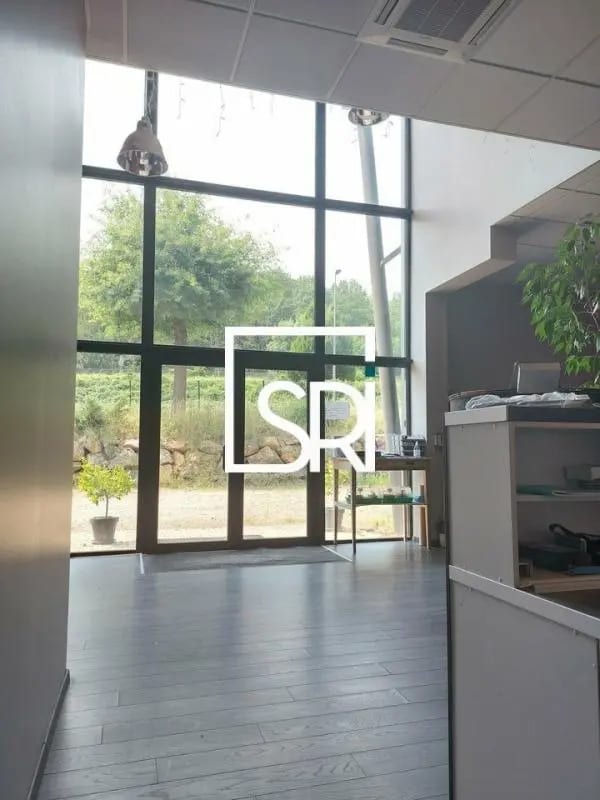 Plus de détails pour Bureau à louer