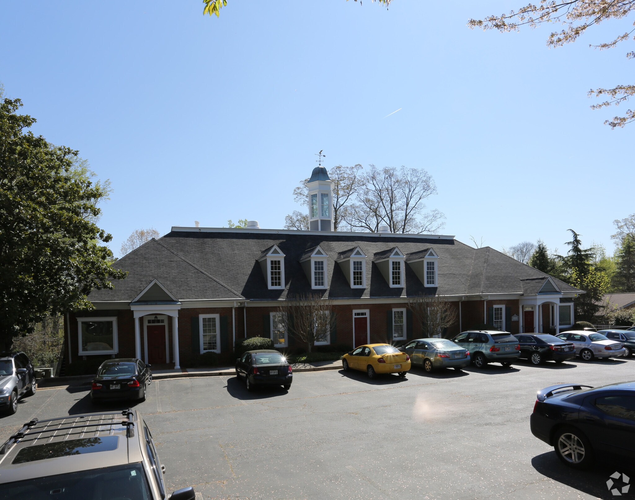 505 Irvin Ct, Decatur, GA à louer Photo principale– Image 1 sur 4