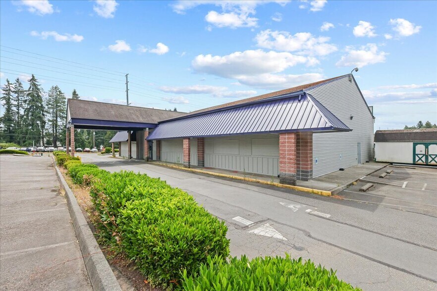 13010 Hwy 99, Everett, WA à vendre - Photo de l’immeuble – Image 1 sur 31