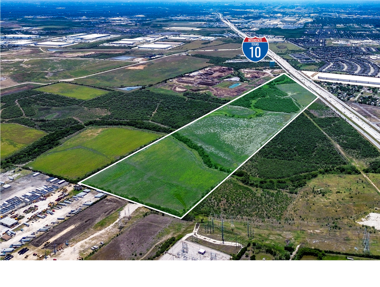 10 East Industrial Park, Converse, TX à louer - Photo de l’immeuble – Image 1 sur 4