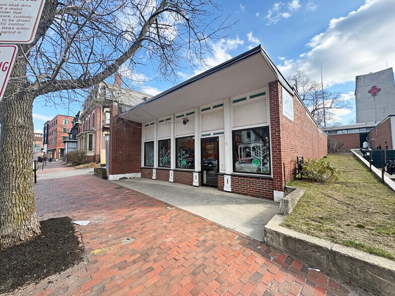 770-772 Congress St, Portland, ME à vendre - Photo principale – Image 1 sur 8