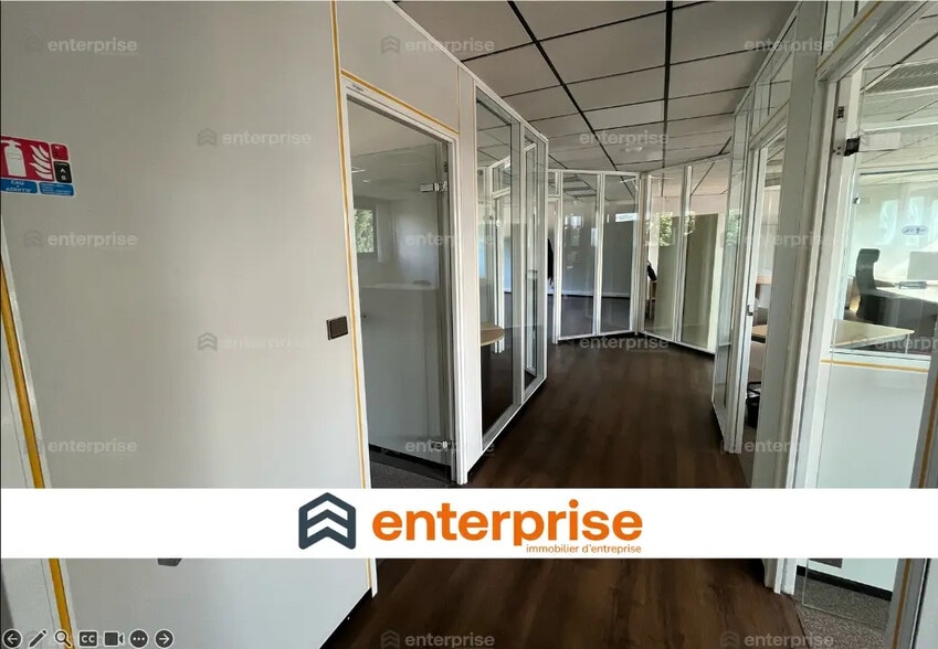 Bureau dans Marcq-en-Baroeul à vendre - Photo de l’immeuble – Image 1 sur 9
