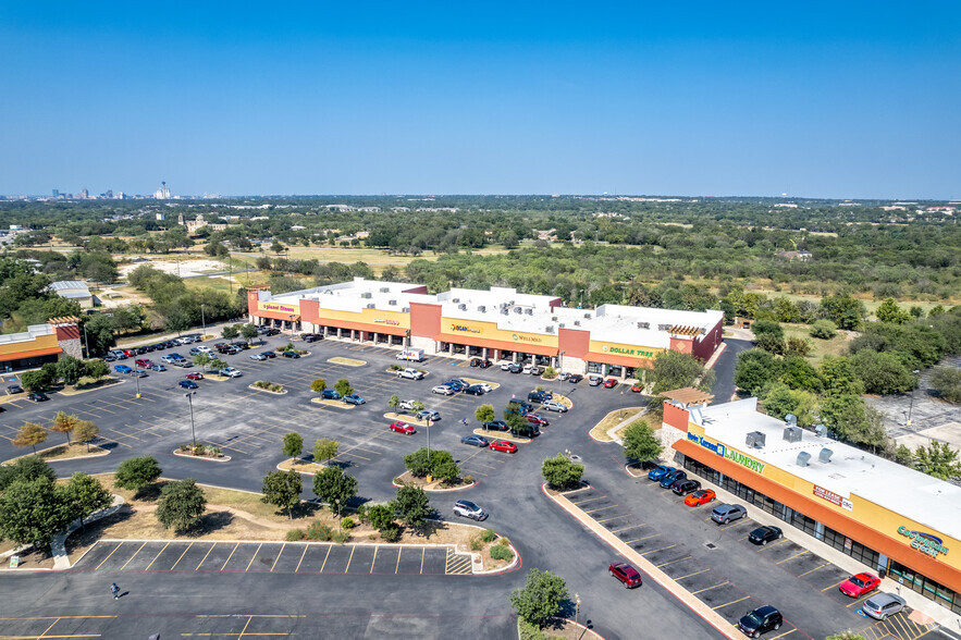 1131-1139 SE Military Dr, San Antonio, TX à louer - Aérien – Image 2 sur 5