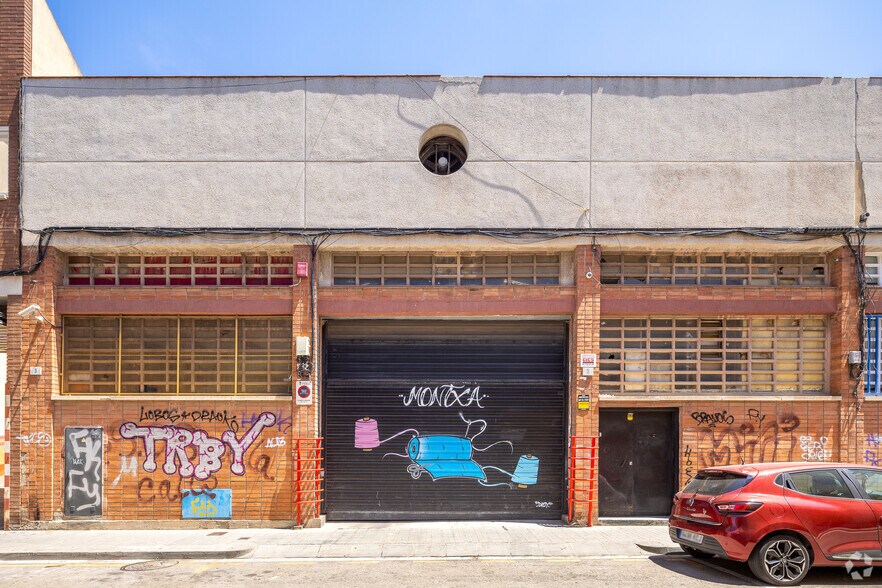 Industriel/Logistique dans L'Hospitalet de Llobregat, Barcelona à louer - Photo de l’immeuble – Image 1 sur 1