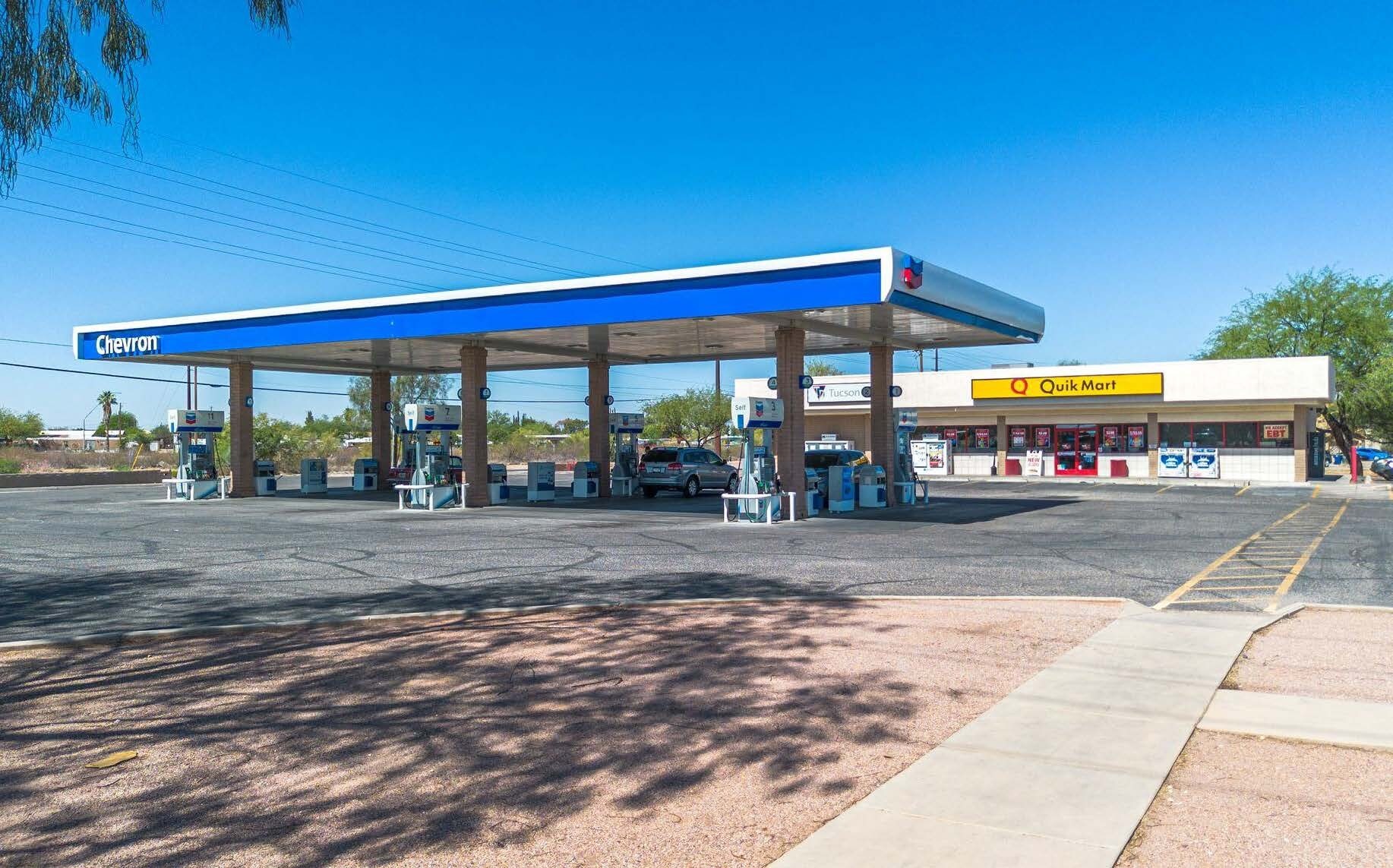 5642 S Alvernon Way, Tucson, AZ à vendre Photo de l’immeuble– Image 1 sur 3