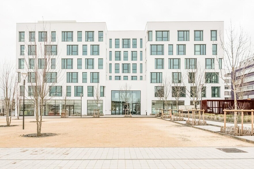 2 Rue Ella Maillart, Massy à louer - Photo de l’immeuble – Image 3 sur 25