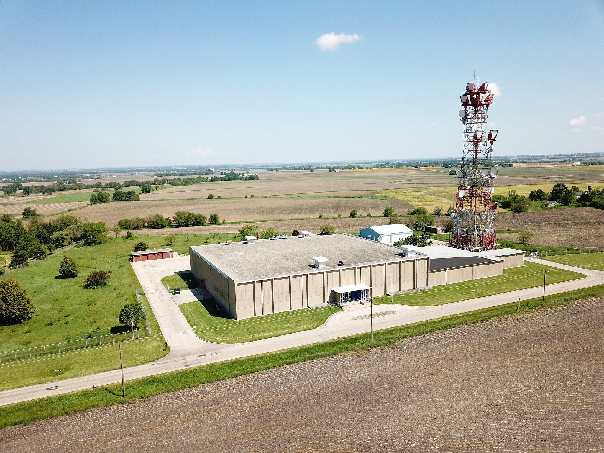 2869 N 3501st Rd, Seneca, IL à vendre Photo de l’immeuble– Image 1 sur 57
