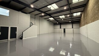 Plus de détails pour 1-4 Units 2, 7 & 8, Pin Green Industrial Estate, Stevenage - Industriel/Logistique à louer