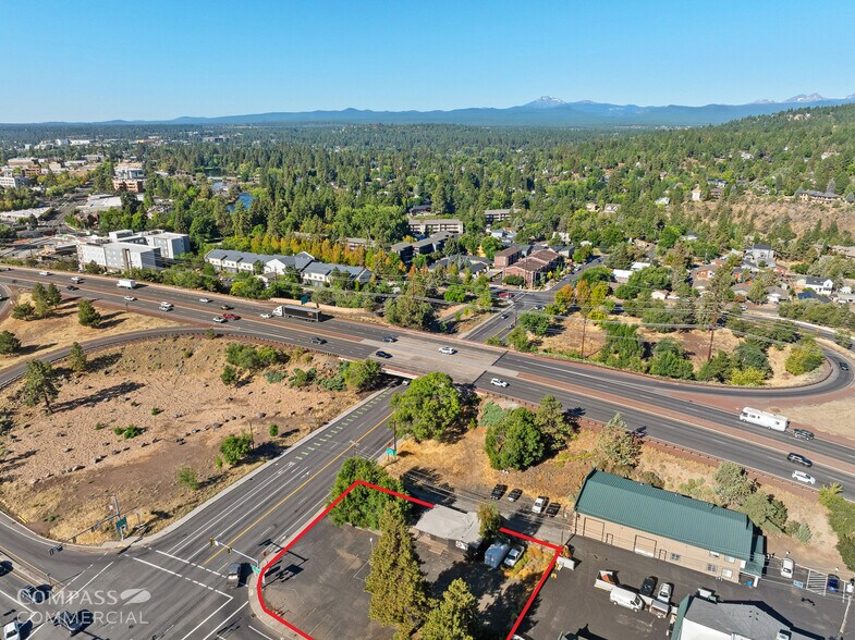 1819 NE Division St, Bend, OR à vendre - Photo de l’immeuble – Image 3 sur 12