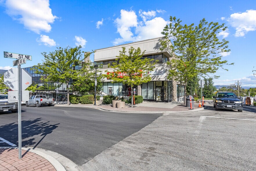 351-391 Hudson St NW, Salmon Arm, BC à vendre - Photo de l’immeuble – Image 2 sur 9