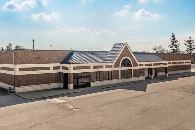 Plus de détails pour 3201 N Ridge Rd E, Ashtabula, OH - Local commercial à louer