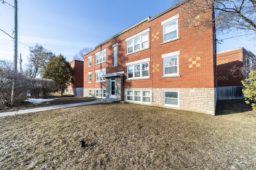 155 Marquette Av, Ottawa, ON à vendre - Photo de l’immeuble – Image 2 sur 7