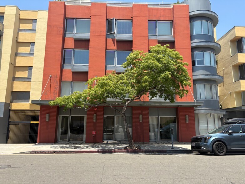 65 W Dayton St, Pasadena, CA à louer - Photo de l’immeuble – Image 2 sur 33