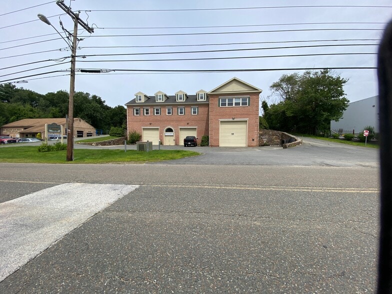 94 Central St, Topsfield, MA à louer - Photo de l’immeuble – Image 2 sur 12