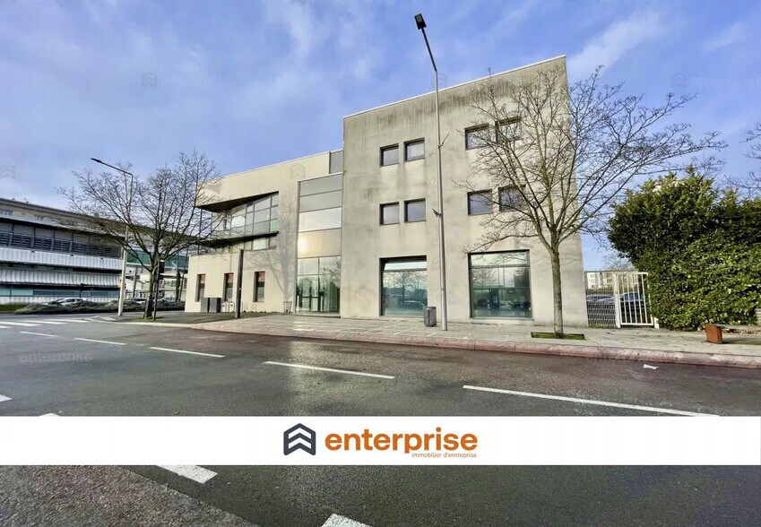 Bureau dans Amiens à louer - Photo de l’immeuble – Image 1 sur 5