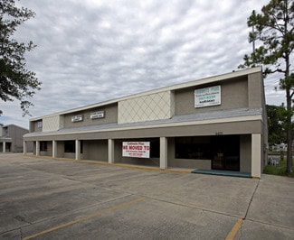 Plus de détails pour 4400 S Hopkins Ave, Titusville, FL - Local d’activités à vendre