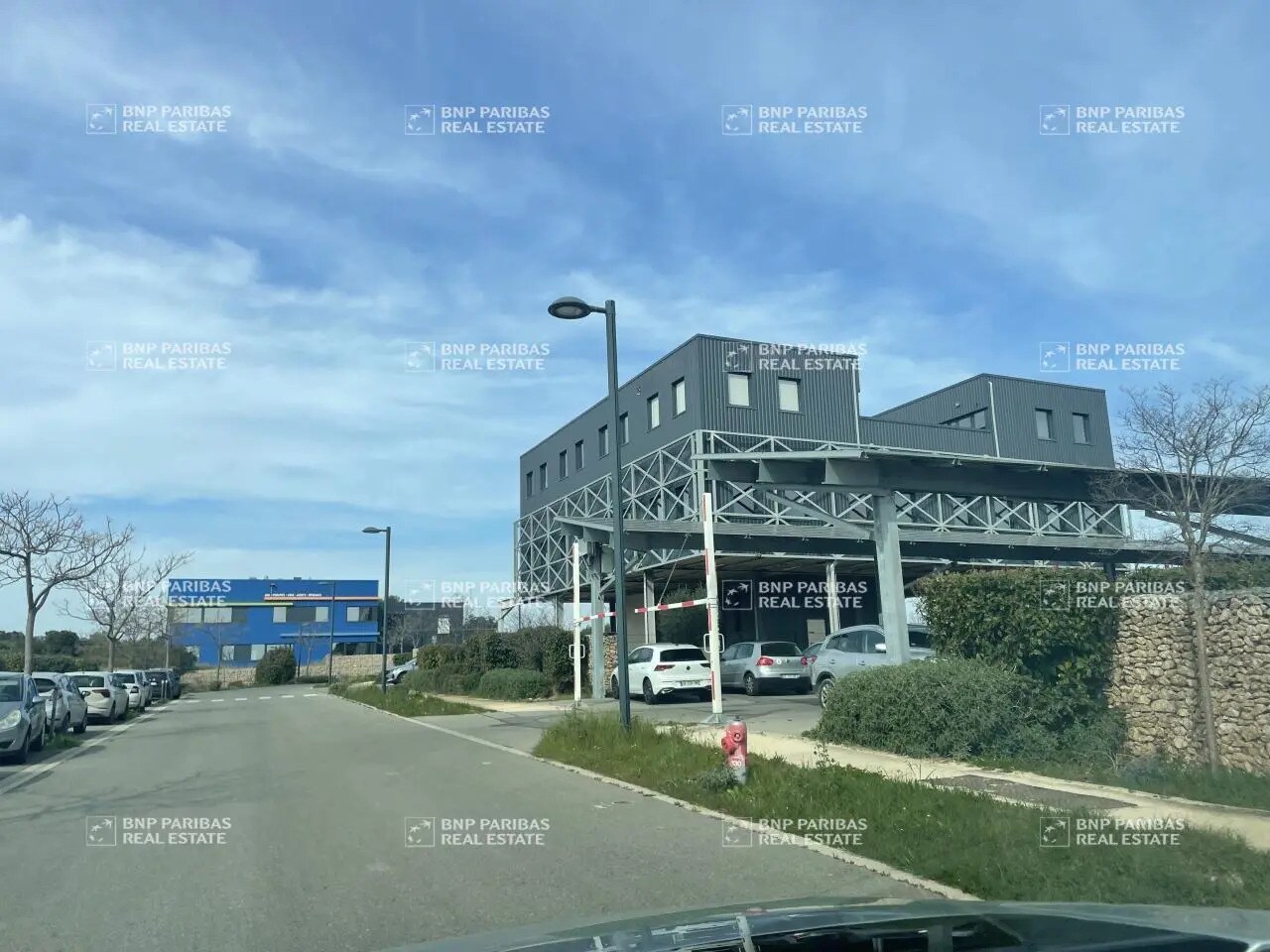 Bureau dans Castries à vendre Photo de l’immeuble– Image 1 sur 13