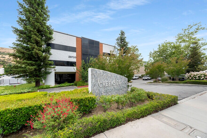 28720 Roadside Dr, Agoura Hills, CA à louer - Photo de l’immeuble – Image 2 sur 20