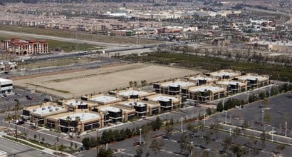 8215 Rochester Ave, Rancho Cucamonga, CA - Vue aérienne  vue de carte