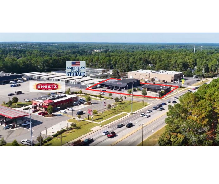 4-Unit Strip Center portefeuille de 2 biens à vendre sur LoopNet.fr - Photo de l’immeuble – Image 2 sur 12