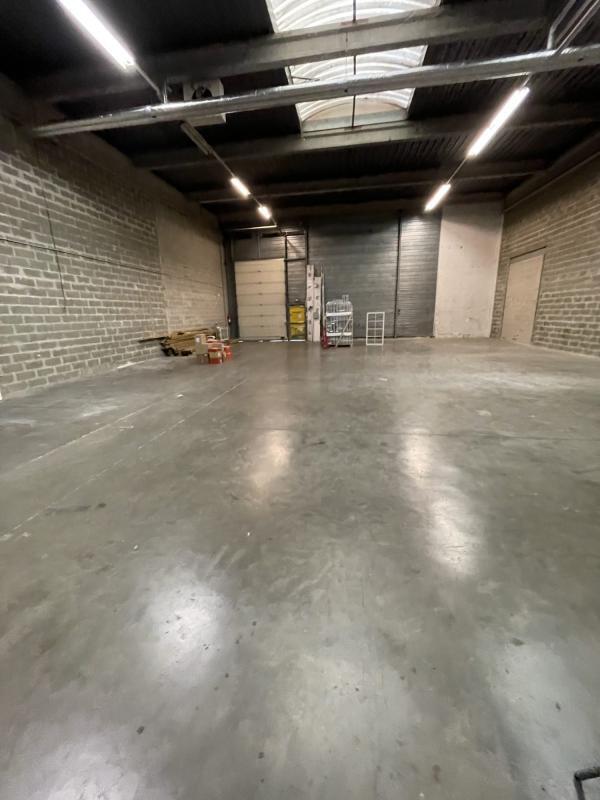 Local d’activités dans Gennevilliers à louer Photo de l’immeuble– Image 1 sur 15