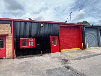 Plus de détails pour Leeds Rd, Shipley - Industriel/Logistique à louer