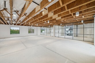 3331 Ocean Park Blvd, Santa Monica, CA à louer Photo intérieure– Image 2 sur 10