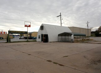 Plus de détails pour 1105 SW 11th St. & 1108 SW Park Ave. – Local commercial à vendre, Lawton, OK