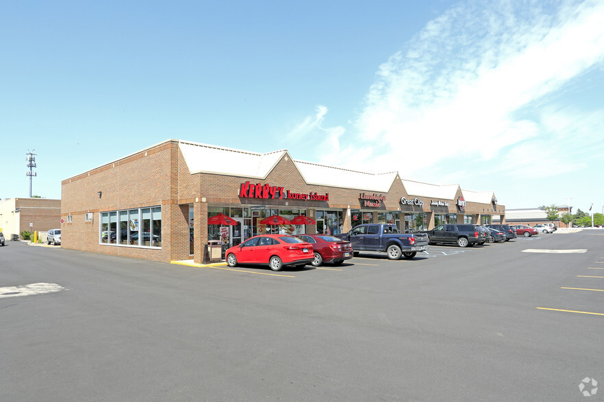 3010-3224 Walton Blvd, Rochester, MI à louer - Photo de l’immeuble – Image 3 sur 10