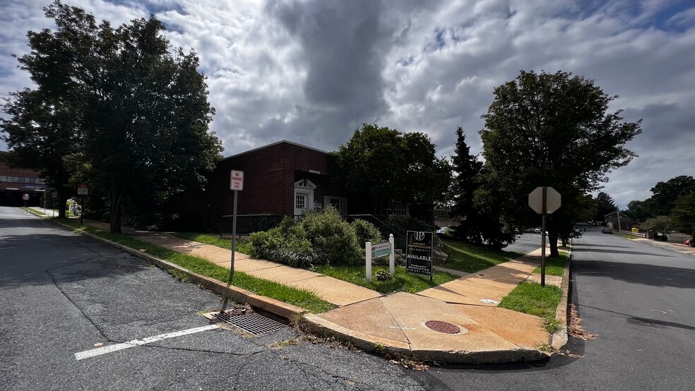 2100 Ferry St, Easton, PA à louer - Photo de l’immeuble – Image 3 sur 57