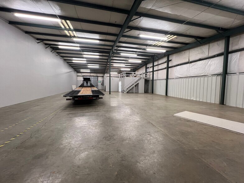 400 Industrial Park Rd, Starkville, MS à louer - Photo principale – Image 1 sur 1