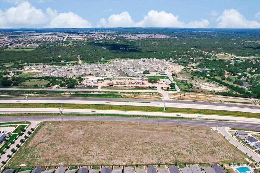 367 Huddleston rd, Leander, TX à vendre - Photo de l’immeuble – Image 3 sur 9