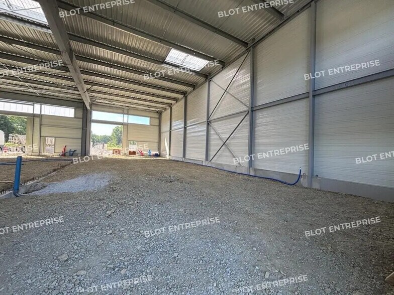 Local d'activités dans Thouaré-sur-Loire à vendre - Photo de l’immeuble – Image 3 sur 8
