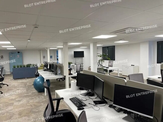 Plus de détails pour Bureau à louer