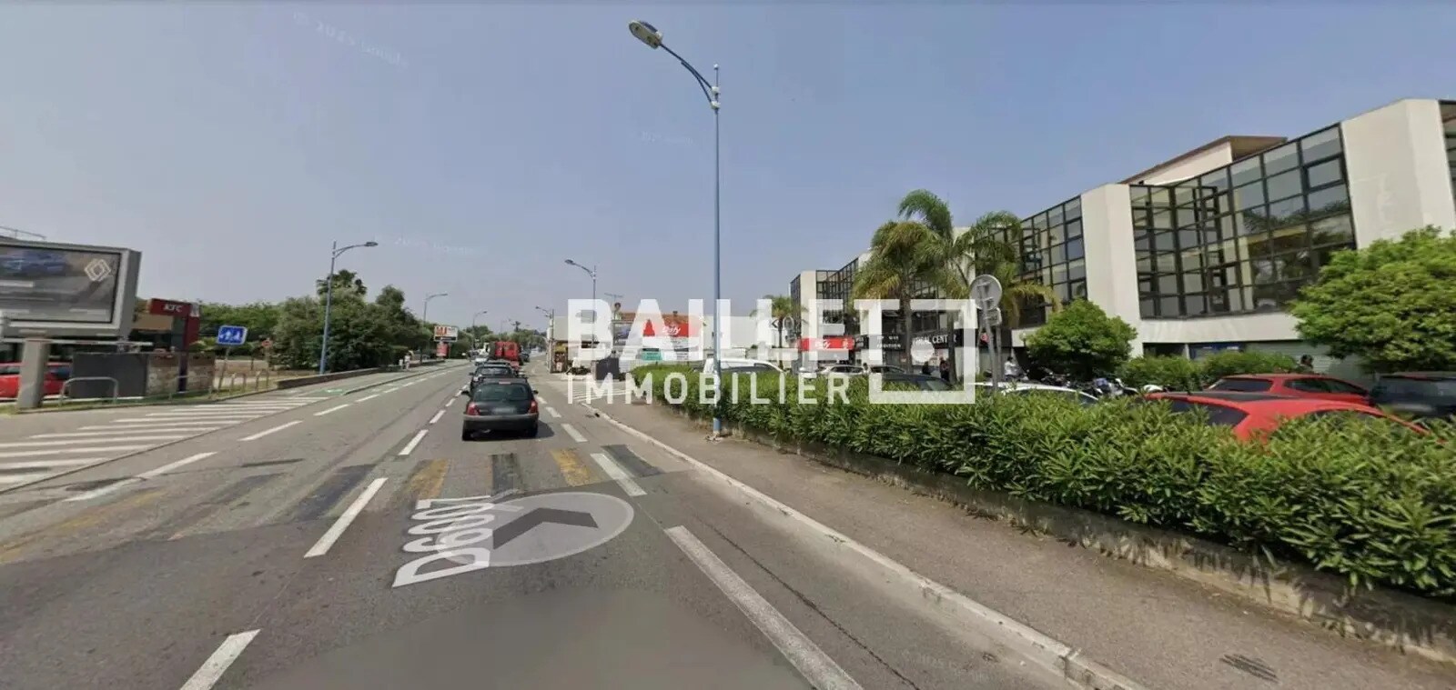 Local commercial dans Villeneuve-Loubet à louer Photo de l’immeuble– Image 1 sur 23