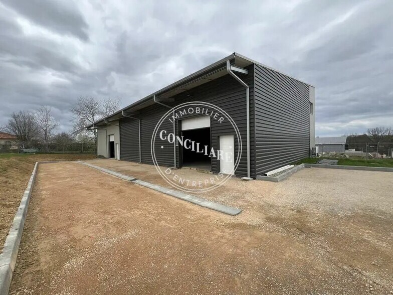 Industriel/Logistique dans Garidech à louer - Photo de l’immeuble – Image 2 sur 4