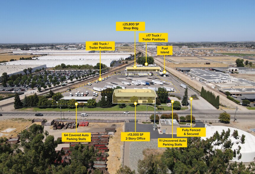 2577 W. Yosemite Avenue portefeuille de 2 biens à vendre sur LoopNet.fr - Photo de l’immeuble – Image 2 sur 4