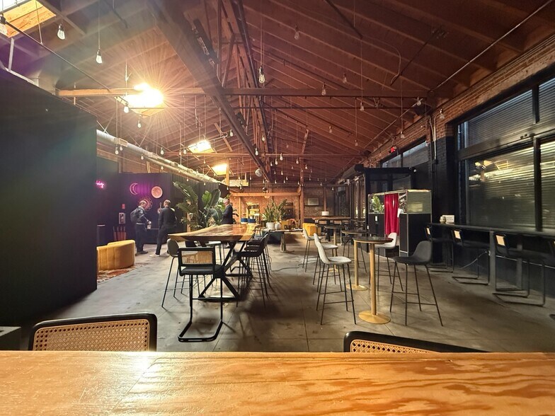 2014-2022 E 7th St, Los Angeles, CA à louer - Photo de l’immeuble – Image 3 sur 8