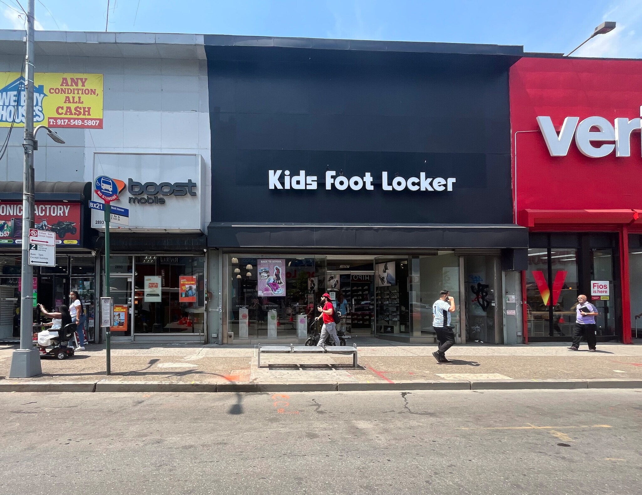 2897 3rd Ave, Bronx, NY à vendre Photo principale– Image 1 sur 2