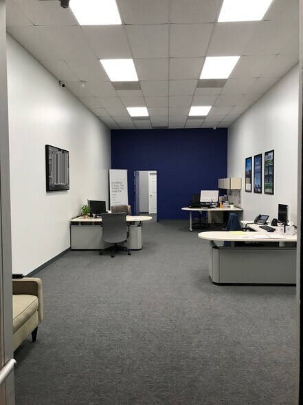 10140-10144 S Hwy 6, Sugar Land, TX à louer - Photo de l’immeuble – Image 2 sur 5