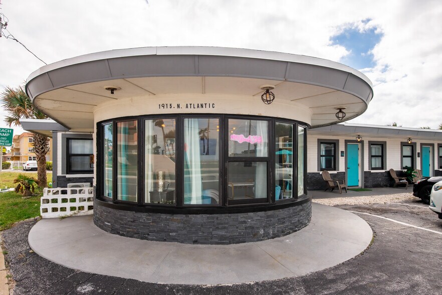 1915 N Atlantic Ave, Daytona Beach, FL à vendre - Photo de l’immeuble – Image 3 sur 33