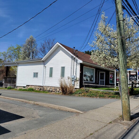 177 Sullivan Street LLC portefeuille de 2 biens à vendre sur LoopNet.fr - Photo de l’immeuble – Image 2 sur 11