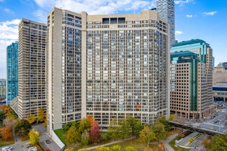 Plus de détails pour 33 Harbour Sq, Toronto, ON - Logement à vendre
