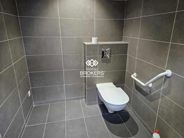 Local d’activités dans Longvic à louer - Photo intérieure – Image 3 sur 4