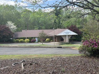 Plus de détails pour 1413 N Lafayette St, Shelby, NC - Bureau à vendre